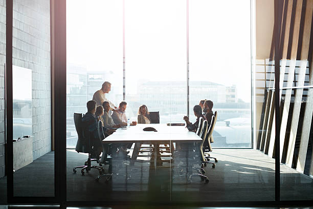 global-executive-recruitment-meeting.jpg